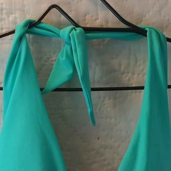 Sessa Green Halter Tie V-Neck Swimsuit Bikini Top - Picture 3 of 9